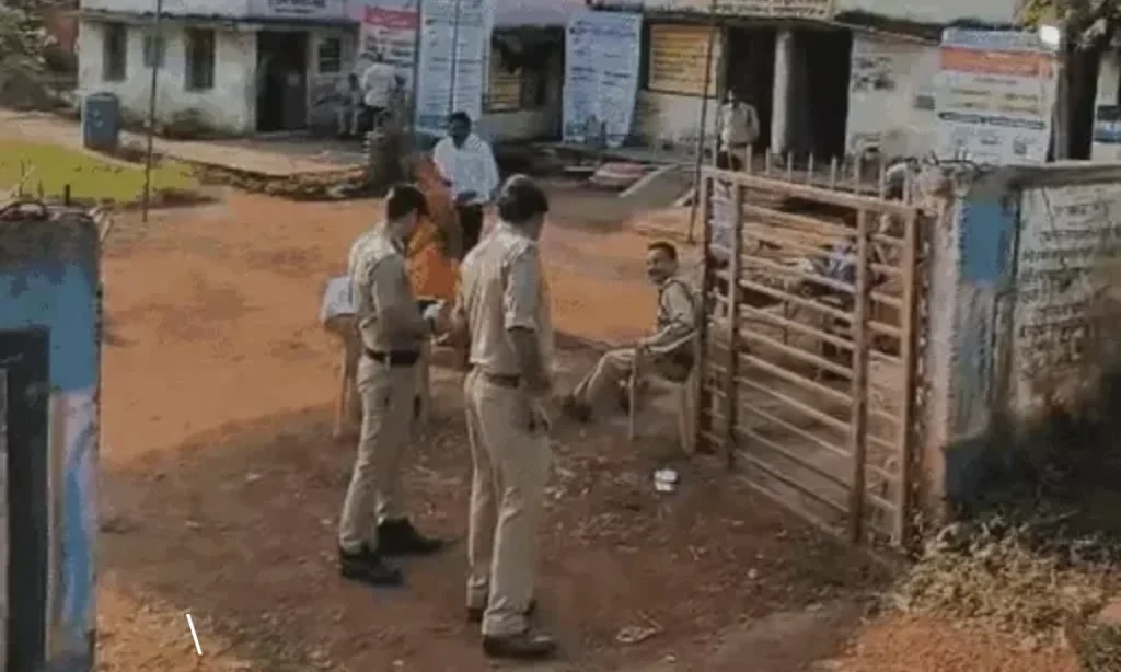 24 machines stolen from EVM warehouse at Anuppur, 8 ballot boxes and 16 control units missing,